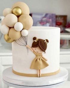 Kids Birthday Cakes Girls Easy, Tort Special, Kue Disney, Kue Fondant, Rodjendanske Torte, Holding Balloons, Candy Birthday Cakes, Beautiful Birthday Cakes