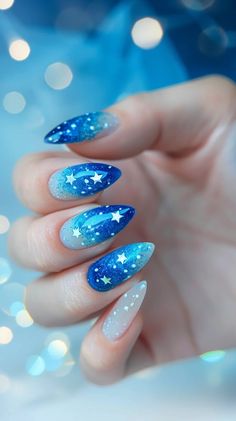 Star Ombre Nails, Blue Star Nail Designs, Solar System Nails, Nail Art Stars, Night Sky Nails, Astrology Nails, Blue Star Nails, Blue Winter Nails, Stars Nail Art