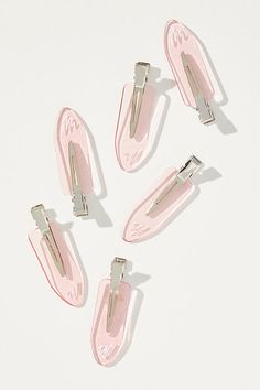 These cute clips not only keep your prep game strong, but also are so glam cute you want to wear them out. They won’t snag, kink, or crease your hair, and are perfect for makeup application, sectioning, and styling your hair. | No Crease Clips by Mermade Hair in Pink, Women's at Anthropologie Vanity Essentials, Rose Lemonade, Scrub Corpo, Pink Hair Clips, Hair Supplies, Hair Wax, Birthday List, Birthday Wishlist, Goddess Braids