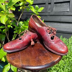 Vintage 1930s lace up chestnut brown leather shoes ghillie brogues Going by the internal measurements I think these are approximately a 4.5-5uk but please go by the measurements below as I am not certain and vintage shoes are different to modern sizes CONDITION Very good condition with only light wear no unpleasant odour and are completely wearable, they have been professionally resoled and reheeled 1 tassel missing  MEASUREMENTS  2.4cm Heels back to floor  23.5cm internal sole 7cm approx Intern Vintage Brown Lace-up Shoes With Rubber Sole, Vintage Brown Lace-up Shoes With Brogue Detailing, Vintage Wingtip Lace-up Shoes, Vintage Brown Wingtip Oxfords With Leather Sole, Vintage Wingtip Lace-up Shoes With Rubber Sole, Vintage Lace-up Shoes With Brogue Detailing And Almond Toe, Vintage Lace-up Shoes With Almond Toe For Derby, Vintage Lace-up Shoes With Brogue Detailing, Vintage Almond Toe Lace-up Shoes For Derby