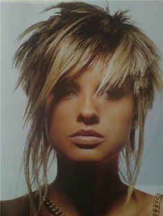 Ideas De Pelo, Shorter Hair, Layered Haircuts, New Hair, Wedding Hair, Hair And Beauty, Wedding Hairstyles, Short Hair, Short Hair Styles