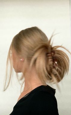 Indie Hairstyle, Hair In A Ponytail, Lazy Hairstyles, Indie Hair, A Ponytail, Clip Hairstyles, Hair Blonde, Trending Hairstyles, Good Hair Day