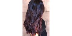 Two of life’s most satisfying flavors come together in this luscious brunette #haircolor. Just like the dark chocolate coating on your sweet treat, this hair color stands out thanks to its shiny, luminous texture. Keep your brunette hair soft and shiny with a bi-weekly hair mask to restore the moisture and nourishment that winter tends to rob. Shiny Luminous, Barrel Curling Iron