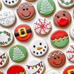 12 decorated Christmas sugar cookies Decorate Cookies With Royal Icing, Decorated Christmas Sugar Cookies, Christmas Sugar Cookie Designs, Graceful Baker, Iced Christmas Cookies, Cookies With Royal Icing, Decorate Cookies, Baker Shop