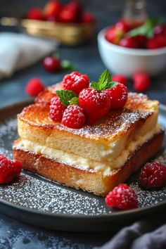 French toast with raspberries and mint, sprinkled with powdered sugar, served on a gray plate. Yogurt Custard, Custard Toast, Fried Toast, Ibs Friendly Food, Yorkshire Pudding Recipes, Almond Yogurt, Creamy Yogurt, Cozy Breakfast, Fresh Fruit Salad