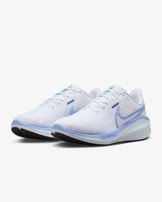 Nike Vomero 17 Women's Road Running Shoes. Nike.com Running Shoes Nike Women's, Nike Women’s Tennis Shoes, Nike Running Shoes Outfit, Nike Sports Shoes, Shoes Wishlist, Nike Vomero, Nike Runners