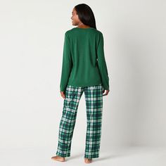 Get merry for the holidays and family photo time in this North Pole Trading Co. Snow Globe women's 2-piece pajama set. Crafted from soft jersey, it includes a long-sleeve graphic pajama top and a pair of plaid drawstring pants. Get matching styles for the whole family.1st Piece Description: Top1st Piece Apparel Length: 24.75 Inches1st Piece Fabric: Jersey1st Piece Fiber Content: 100% Polyester1st Piece Care: Tumble Dry, Machine Wash2nd Piece Description: Pants2nd Piece Closure Type: Drawstring2… Photo Time, Time Photo, Matches Fashion, Snow Globe, Pajama Top, North Pole, Green Plaid, Drawstring Pants, Family Photo