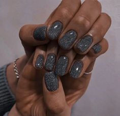 Todays Trend Nails, Dark Nails Sparkle, Glitter Grey Nails, January Short Nail Ideas, Sparkly Matte Nails, Sparkly Nail Designs Glitter, Sparkly Dip Powder Nails, Gel Polish Nail Designs Classy, Nail Ideas With Glitter Sparkle