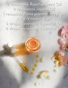 Face Oil Diy, Diy Face Oil, Face Oil Recipe, Essential Oil Perfumes Recipes, Facial Routine Skincare, Diy Serum, Diy Anti Aging, Handmade Skincare, Pomegranate Seed Oil