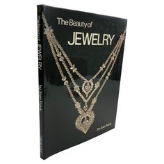 The Beauty of Jewellery by Joan Frank Crescent Books, 1979 - Jewelry - 93 pages. An appreciation of fine jewelry for the non-expert, with a chapter on the collection at the Victoria and Albert Museum. 1st Edition. Publication Date: 1979 Great hardcover coffee table book. Book Jewelry Box, Joan Didion Books, Ciner Jewelry Vintage Books, Joan Of Arc Necklace, Joseff Of Hollywood Jewelry, Jewelry Making Books, Royal Doulton, Late 20th Century, Victoria And Albert Museum