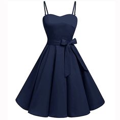 Housewife Dress, Cute Prom Dresses, Pretty Prom Dresses, Grad Dresses, Fashion Lady, Teen Fashion Outfits, Retro Dress, Moda Fashion, Simple Dresses