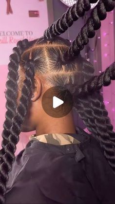 Braid Hairstyles on Instagram: "Everything about is video is perfect! 😍 Jumbo twists  🎥 credit: @shaneillroyalhair (braider based in NY, go check her out!)  Follow @braidhairstyles_com for more braids inspo, tips, tutorials and more 💗  #braidstyles #twist #jumbotwists #nybraider #nybraids" Quick Black Hairstyles, Quick Braid Styles, Bantu Knot Hairstyles, Jumbo Twists, Quick Braids, Big Box Braids Hairstyles, Jumbo Box Braids, Feed In Braids Hairstyles, Twist Ponytail