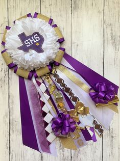 Shiner Comanche Homecoming Mum Homecoming Mum Charms, Elementary Homecoming Mums, Medium Mums Homecoming, Homecoming Mum Loop Chain, Garter Mums Homecoming For Boys, Boys Homecoming Mum Garter, Simple Homecoming Mums, Small Hoco Mums