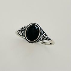 Sterling Silver Solitaire Black Agate Ring With Swirly, Silver Ring, Wedding Ring, Onyx Ring, 925 Stamped, Great Gift For Any Occasion Can Be Worn Multiple Fingers, Midi Ring Black Agate Offers You Prosperity, A Victory For Athletes And Courage. As A Talisman, Black Agate Is Used To Promote Courage And Self-Confidence. Perfect Gift Idea For Birthday, Anniversaries, Engagement, Graduations, Bridesmaid, Oct Birthstone, Mother’s Day, Valentine’s Day, Promise, Good For Any Occasion. Note: Due To The Sterling Silver Black Rings, Black Crystals Ring, The One Ring Black, Black Rings For Women Stones, Black Stone Signet Ring, Onyx Stone Rings, Black Oval Stone Ring, Vintage Onyx Ring Eragem, Regulus Black Ring