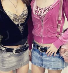 #y2k #mcbling #pink #hotpinkaesethetic #hot #hotgirl #lifestyle #2000s #victoriasecretpink 2000s Outfit, 일본 패션, 2000s Clothes, 2000s Outfits, Rock Outfit, 2000s Fashion Outfits