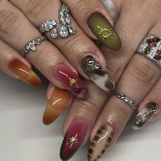 Vintage Nail Ideas, Vintage Aesthetic Nails, Cool Almond Nails, Cute Baddie Nails Short, How To Have Style, Fall Nail Ideas, Fall Nail Art, Girls Nails, Fall Nail