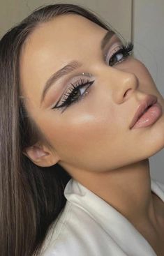 Smink Inspiration, Colorful Eye Makeup, Fancy Makeup