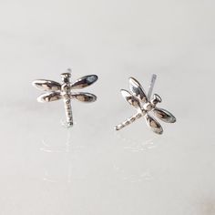 Nwt 925 Sterling Silver Dragonfly Earrings Dragonfly Earrings Studs, Elegant Sterling Silver Dragonfly Earrings, Silver Dragonfly Earrings For Gift, Silver Dragonfly Earrings Perfect For Gifts, Nickel-free Sterling Silver Dragonfly Earrings, Silver Sterling Dragonfly Earrings, Nickel-free Dragonfly Sterling Silver Earrings, Sterling Silver Dragonfly Earrings, Nature Earrings