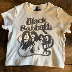 H&M Divided Black Sabbath Baby T-Shirt Never Worn. Excellent Condition Graphic Tee Women, Clothes Men, Black Sabbath, Baby T Shirt, Band Shirts, Graphic Tees Women, Baby Tshirts, Graphic Tee, Colorful Shirts