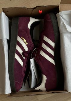 Samba Og Maroon Outfit, Adidas Samba Maroon, Gucci Flip Flops, Shoe Wishlist, Birthday List, Adidas Samba