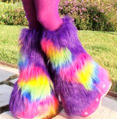 Purple Scenecore, Rave Fluffies, Scenecore Outfit, Rave Leggings, Harajuku Shoes, Stars Colorful, Rings Inspiration, Unicorn Fashion, Basic Fashion