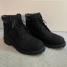 Unworn Black Timberland 6-Inch Waterproof Boot Men’s/Youth Size 5.5 Women’s Size 7.5 Classic Black Lace-up Waterproof Boots, Black Waterproof Ankle Hiking Boots, Timberland Waterproof Ankle-high Work Boots, Waterproof Ankle-high Timberland Work Boots, Classic Waterproof Ankle-high Work Boots, Classic Waterproof Work Boots For Streetwear, Black Waterproof Lace-up Work Boots, Black Weatherproof Boots For Streetwear, Rugged Black Ankle-high Waterproof Boots