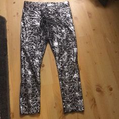 They’re A Size 18 In “Kids” But Essentially Fit A Size 4/6 Nwot Halloween Pants, Halloween Black, Re A, Colorful Leggings, Black Silver, Pant Jumpsuit, Pants For Women, Size 4, Leggings