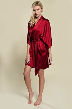 Incredibly soft and luxurious, our signature Samantha silk robe has a beautiful drape that is elegant and oh-so-flattering. Wrap your body in luxurious 100% pure silk that looks just as amazing as it feels!A timeless getting ready robe for your big day, and perfect honeymoon lounge wear for the days to come. Style with lingerie or your favorite silk slip for a glamorous look that can be worn long after the wedding.Designed with wide kimono sleeves, fully lined cuffs and neck band (no visible sti Getting Ready Bridesmaids, Red Silk Robe, Silk Bridal Robe, Satin Bridal Robe, Silk Pjs, Perfect Honeymoon, Dark Garnet, Lingerie Bridal, Red Bridesmaids