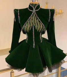 Fitted Green Mini Dress For Wedding, Green Fitted Mini Dress For Formal Occasions, Green Long Sleeve Mini Dress For Wedding, Dresses With Beading, Cocktail Dress Prom, Evening Dresses Short, فستان سهرة, Summer Pants, Glam Dresses