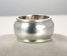 Large, extra wide sterling silver spinner ring. Width:      15mm Size:         12 US Weight:    14.3 grams In very good pre-owned condition! Spartanburg Sc, Silver Spinner Rings, Spinner Ring, Spinner Rings, Band Ring, Band Rings, Favorite Jewelry, Jewelry Rings, Etsy Accessories