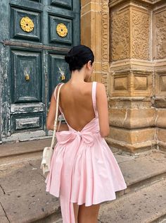 Mode Zendaya, Mini Gown, Dress Birthday Party, Mini Homecoming Dresses, Ballet Fashion, Dress Birthday, Backless Mini Dress, Birthday Party Dress, Pink Outfits