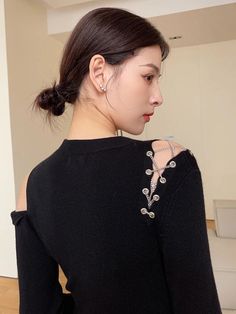 This is perfect for those who are looking for a clothing for a good price. It is fashionable, stylish, and it will look great on anyone who wears it. Do you wanahavit? SIZE S:bust:70cm,sleeve length:61cm,length:57cm M:bust:74cm,sleeve length:62cm,length:58cm L:bust:78cm,sleeve length:63cm,length:59cm Note: 1 inch = 2.54 cm, 1 cm = 0.39 inch Measurement by hands allow 2-3cm errors which is normal Edgy Winter Knit Top, Trendy Knitted Sweater For Party, Trendy Knitted Party Sweater, Edgy Long Sleeve Knit Tops, Trendy Knit Sweater For Party, Trendy Knitted Tops For Party, Trendy Knitted Party Tops, Trendy Cropped Sweater For Night Out, Black Party Sweater For Spring