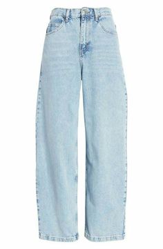 Style Light Blue Jeans, Holiday Jeans, Oversize Jeans, Jeans Oversize, Baggy Jeans For Women, Breezy Outfit, Wide Legged Jeans, Trendy Pants, Quoi Porter