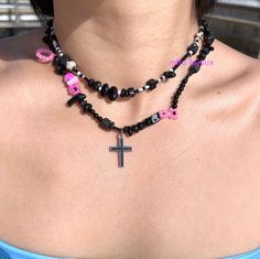 black agate with hot pink glass beads cross necklace,layered hand made jewelry, black pink choker.gemstones,natural stones. 36-40cm Cross Necklace Layered, Pink Choker, Rose Noir, Necklace Layered, Beaded Cross, Unisex Necklace, Jewelry Black, Made Jewelry, Black Agate