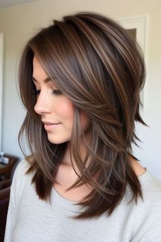 Shoulder Hairstyles, Hairstyles For Thick Hair, Easy Hairstyles For Thick Hair, Brunette Hair With Highlights, Shoulder Hair, Shoulder Length Hair Cuts, Hair Women, Haircuts For Medium Hair