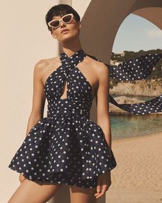 ZIMMERMANN Resort 23 Ready-to-Wear Aussie Fashion, Zimmermann Resort, Grace Elizabeth, Resort 2023, Couture Embroidery, Resort Dresses, High Tide, Dresses 2024, Feminine Outfit