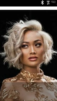 Short Hair Square Face, Hair Square Face, Italian Bob, Blonde Hair Makeup, Icy Blonde Hair, Micah Gianneli, Short Curly Haircuts