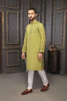 Latest Kurta Designs, Plain Kurta, Pakistani Shalwar, Pakistani Kurta, Stylish Pajamas, Suits Pakistani, Gents Kurta, Kurta Men