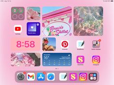 Pink summer aesthetic home screen layout for iPad, made by me Ipad Wallpaper Layout Ideas, Ios 16 Ipad Home Screen Ideas, Ipad Home Screen Layout Pink, Pink Ipad Aesthetic Layout, Cute Ipad Widgets, Pink Ipad Setup, Ipad Layout Ideas Pink, Ipad Inspo Homescreen Aesthetic