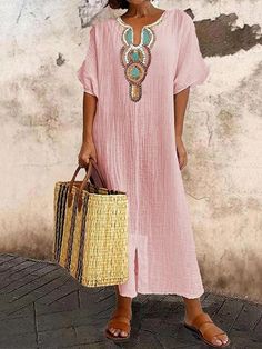 Women's Casual Dress Cotton Linen Dress Maxi long Dress Embroidered Basic Daily Split Neck Half Sleeve Summer Spring White Pink Floral 2024 - $29.99 Beach Dresses Short, Vintage Style Embroidery, Womens Beach Dresses, Dresses Casual Boho, Womens Boho Dresses, Split Hem Dress, Bohemian Maxi Dress, Women Maxi, Mua Sắm