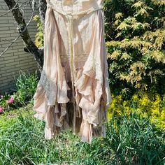 Beautiful Ruffled Spring/Summer Skirt. Has A Woven Belt. A Unique And Feminine Piece! Maxi Skirt Boho, Tie Skirt, Woven Belt, Asymmetrical Skirt, Summer Skirts, Maxi Skirt, Womens Skirt, Spring Summer, Size 6