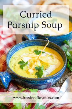 Bowl of creamy curried parsnip soup Lentil And Bacon Soup, Parsnip Crisps, Best Lentil Soup Recipe, Recipe Vegetables, Vegetables Soup, Soup Maker Recipes, Winter Lunch