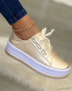 Lasaky - Platform sneakers with lace-up eyelets Casual Gold Sneakers With Round Toe, Casual Gold Low-top Platform Sneakers, Gold Platform Sneakers With Round Toe, Gold Synthetic Sneakers For Summer, Gold Synthetic Summer Sneakers, Sneakers With Platform, Plateau Sneaker, Sneakers Patterns, Round Toe Heels