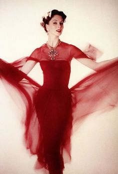 Suzy Parker, Vogue Vintage, Glamour Vintage, Dress Chanel, Fifties Fashion, Chanel Couture, Fashion 1950s