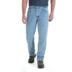 Wrangler Men's Rugged Wear Relaxed Fit Jean Mens Rugged, Comfortable Jeans, Vintage Indigo, Tall Jeans, Big Clothes, Straight Fit Jeans, Wrangler Jeans, Relaxed Fit Jeans, Pocket Jeans