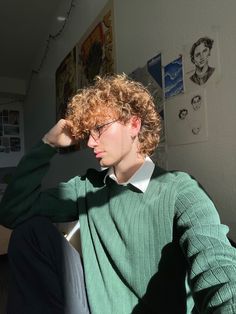 Short Blonde Curly Mullet, Masc Hairstyles, Pretty Haircut, Short Blonde Curly Hair, Curly Ginger Hair, Queer Haircut, White Hair Men, Ginger Hair Men, Gender Expression