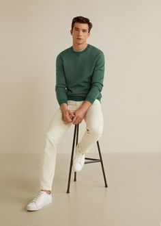 Green Sweatshirt Outfit, Sweatshirt Outfit Men, Sweater Outfits Men, Mens Smart Casual Outfits, Smart Casual Menswear, Pants Outfit Men, Color Combinations For Clothes, Mens Casual Outfits Summer, Mens Casual Dress Outfits