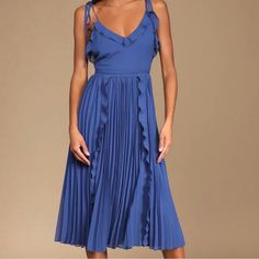 Nwt Lulu’s Vibrant Blue Tie Strap Pleated Midi Dress! I Absolutely Love This Dress And Bought It For Our Cruise, But Didn’t Get To Wear It. Pleated Dress Midi, Royal Blue Bridesmaids, Royal Blue Tie, Summer Wedding Guest Dress, Bright Blue Dresses, Royal Blue Bridesmaid Dresses, Never A Dull Moment, Summer Wedding Guest, Perfect Bridesmaid Dress