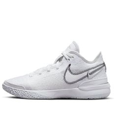 the nike air zoom low is available in white