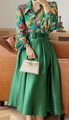 Green Pleated Skirt, Classy Dress Outfits, Classy Work Outfits, Stylish Dress Book, Latest African Fashion Dresses, Shirts Design, Modest Fashion Outfits, Simple Trendy Outfits, Outfits Spring